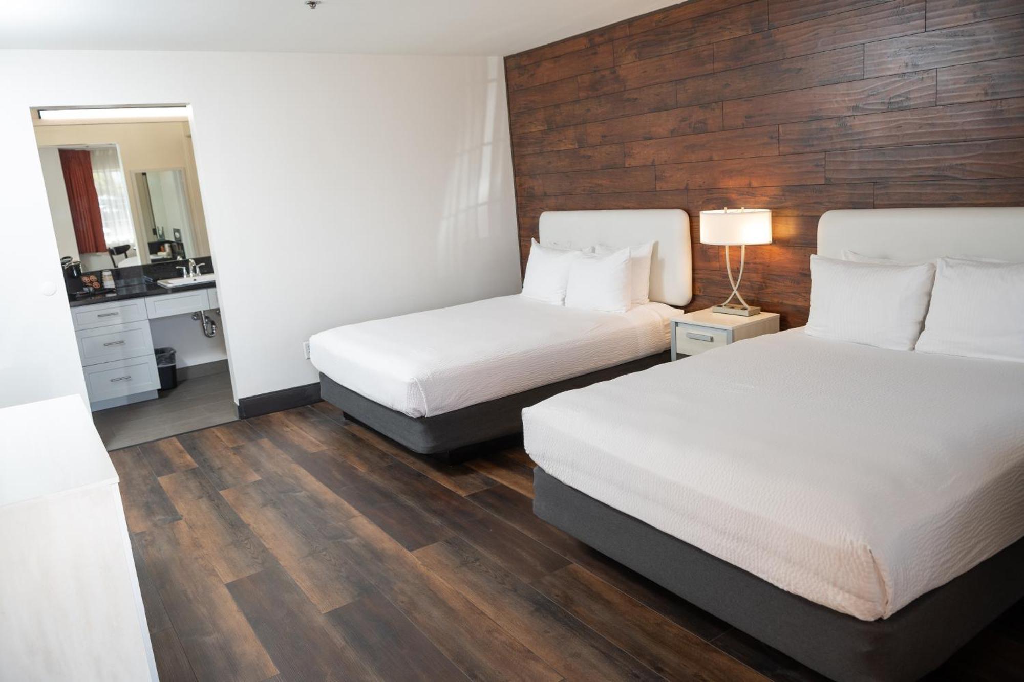 Carson Valley Motor Lodge And Suites Minden Exterior photo